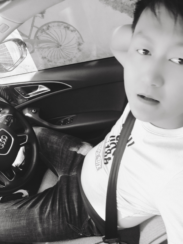 意中人的第一张照片--北京认干亲服务网