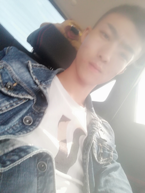 傻雕的第一张照片--北京认干亲服务网