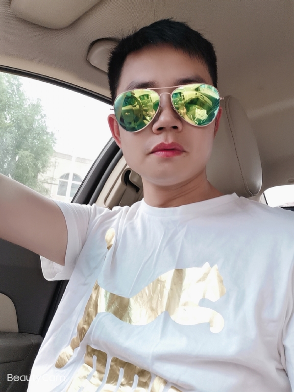 奋斗的第一张照片--北京认干亲服务网